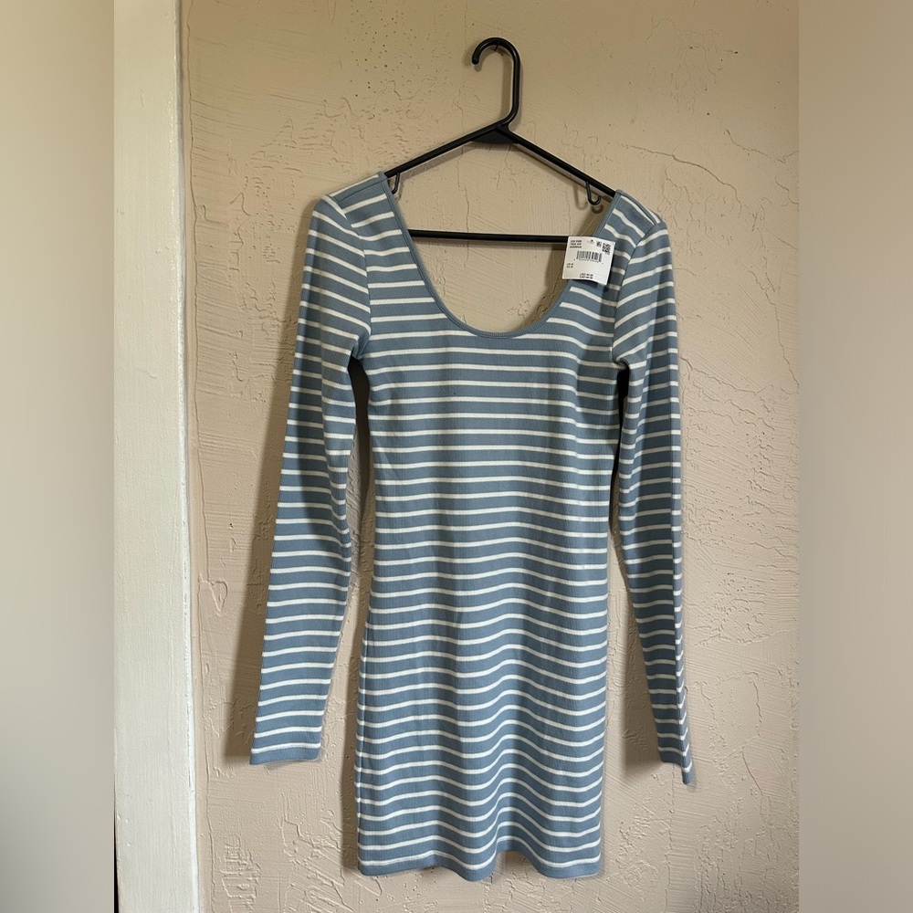 ❤️‍🔥2/$20❤️‍🔥 NWT American Eagle Size Medium Blue Striped Dress